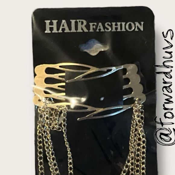 Bundle Sale 3 for $15 | Hair Fashion Hair Clips With Chains & Floral Charms - Picture 3 of 8